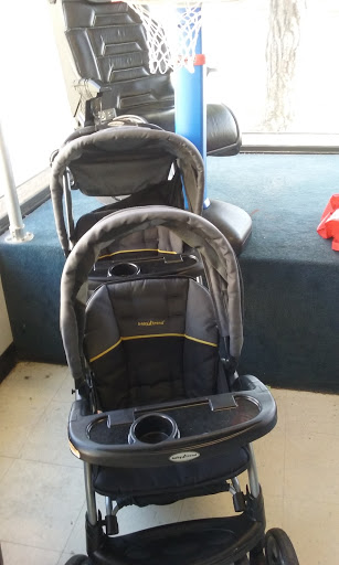 Thrift Store «Super Thrift Store», reviews and photos, 815 N Oxnard Blvd, Oxnard, CA 93030, USA