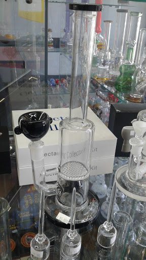 Tobacco Shop «E-Clouds Vape and Smoke Shop», reviews and photos, 1253 S Hacienda Blvd, Hacienda Heights, CA 91745, USA