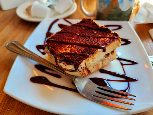 Italian Restaurant «Bambinos Cafe on Delmar», reviews and photos, 1141 E Delmar St, Springfield, MO 65807, USA