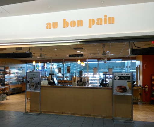 Restaurant «Au Bon Pain», reviews and photos, One Bay St, Staten Island, NY 10301, USA