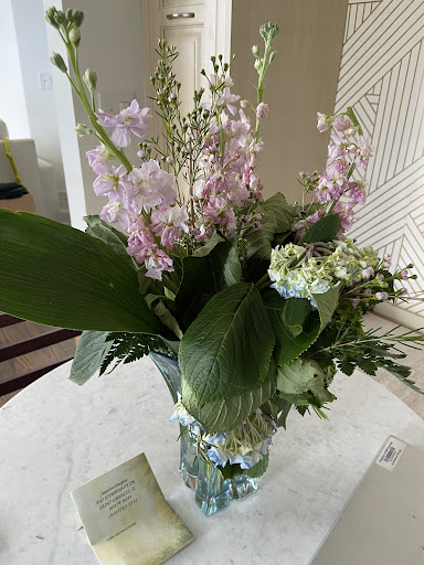 Florist «Flower Basket», reviews and photos, 302 N Lake St, Aurora, IL 60506, USA