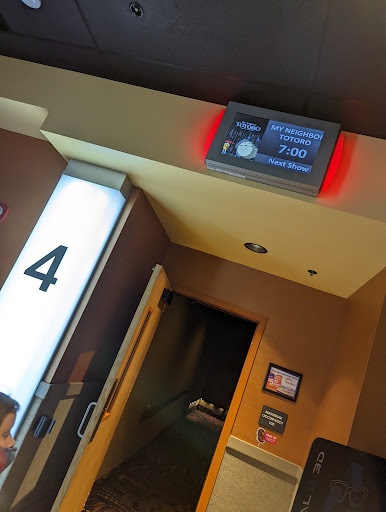 Movie Theater «Regal Village at the Peaks 12 & RPX», reviews and photos, 1230 S Hover Rd, Longmont, CO 80501, USA