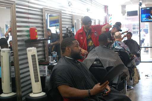 Barber Shop «Trimmers & Shears Barber Shop», reviews and photos, 2324 E Little Creek Rd, Norfolk, VA 23518, USA