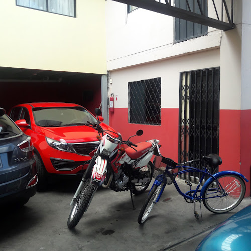 Opiniones de TECNICENTRO AUTOMOTRIZ CACERES en Riobamba - Taller de reparación de automóviles