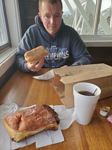 Donut Shop «Donut Mill», reviews and photos, 310 E Midland Ave, Woodland Park, CO 80863, USA