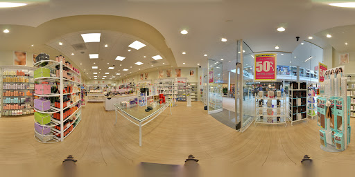 Beauty Supply Store «Planet Beauty», reviews and photos, 1151 Galleria Blvd #176, Roseville, CA 95678, USA