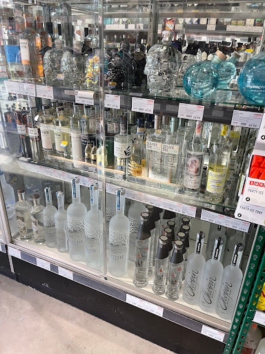 Wine Store «BevMo!», reviews and photos, 26946 The Old Rd, Valencia, CA 91381, USA