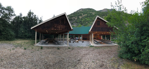 Cinnamon Creek Camp