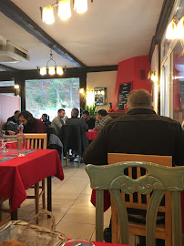 Atmosphère du Restaurant L AUBERGE DU VIADUC à Chaumont - n°7