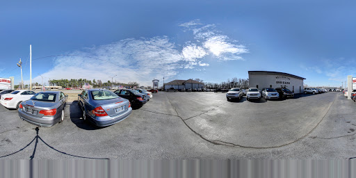 Used Car Dealer «Hall Bowling Automotive», reviews and photos, 1815 NW Broad St, Murfreesboro, TN 37129, USA