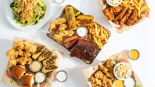 Chilis Grill & Bar image