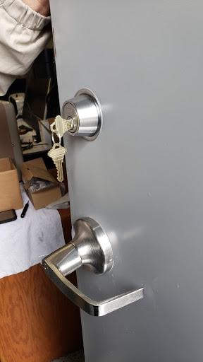 Locksmith «Alcatraz Locksmith», reviews and photos, 17627 N 4th St, Phoenix, AZ 85022, USA