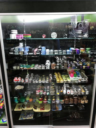Tobacco Shop «Good Timez Smoke Shop Brandon», reviews and photos, 2108 W Brandon Blvd, Brandon, FL 33511, USA