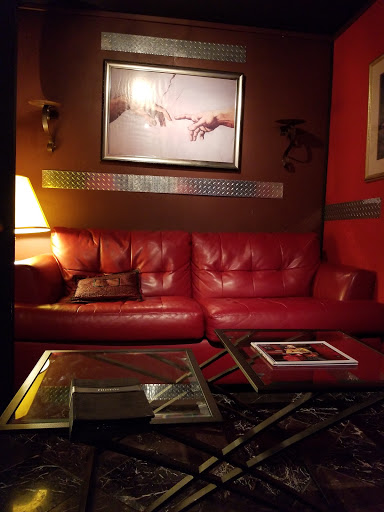 Tattoo Shop «Quality Ink -Tattoo and Piercing Studio», reviews and photos, 3604 Fort Crook Rd S, Bellevue, NE 68123, USA