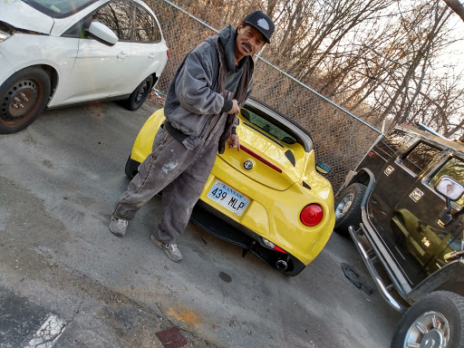 Auto Body Shop «Maaco Collision Repair & Auto Painting», reviews and photos, 8916 Troost Ave, Kansas City, MO 64131, USA