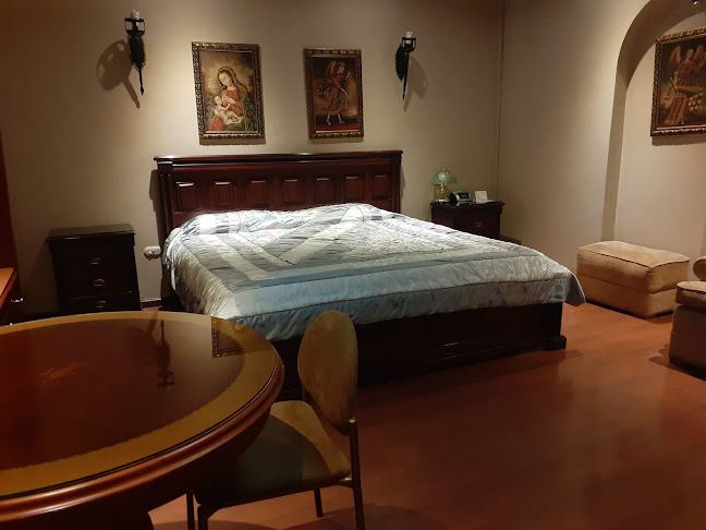 Teléfono de Hotel & Suites El Quijote
