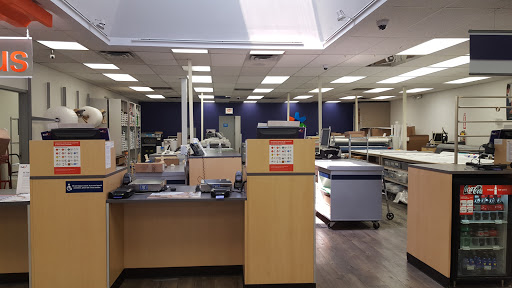 Print Shop «FedEx Office Print & Ship Center», reviews and photos, 3524 N Southport Ave, Chicago, IL 60657, USA