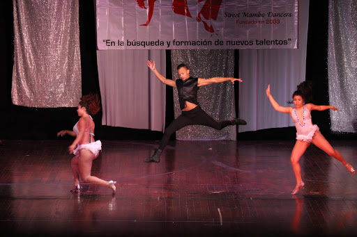 Sitios bailar sevillanas Caracas