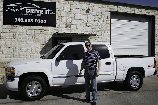 Used Car Dealer «Sign It Drive It», reviews and photos, 809 S Woodrow Ln, Denton, TX 76205, USA