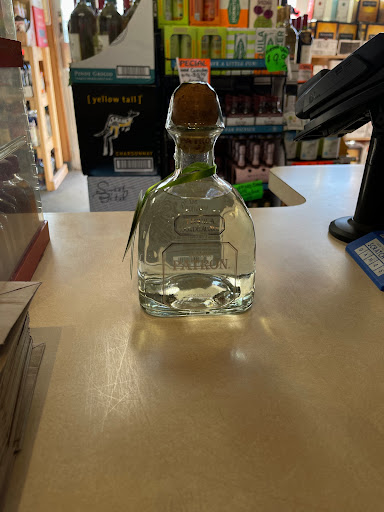 Liquor Store «K C Liquors», reviews and photos, 425 North St, Middletown, NY 10940, USA
