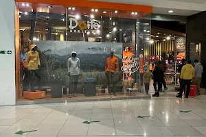 Doite Mall Trebol image