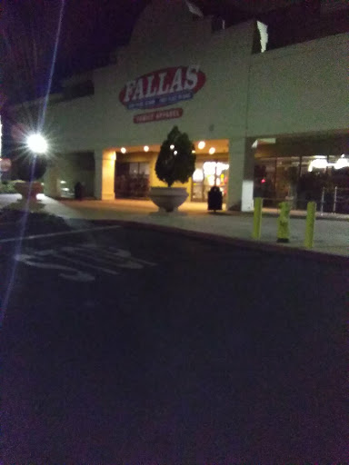 Fallas Discount Stores, 17600 Collier Ave j195, Lake Elsinore, CA 92530, USA, 