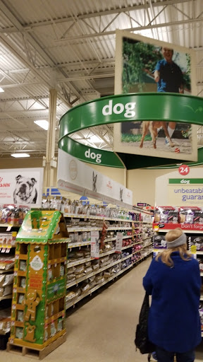 Pet Supply Store «PetSmart», reviews and photos, 1130 SE Everett Mall Way, Everett, WA 98208, USA