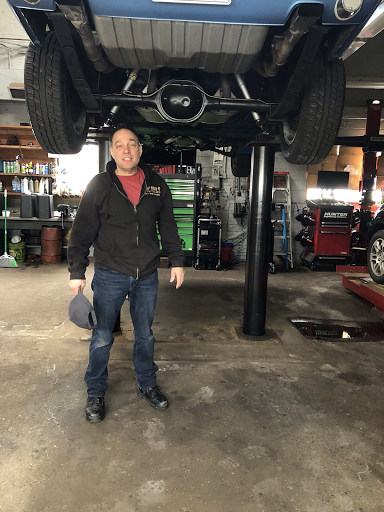 Auto Repair Shop «C&H Automotive and Towing», reviews and photos, 185 Main St, New Canaan, CT 06840, USA