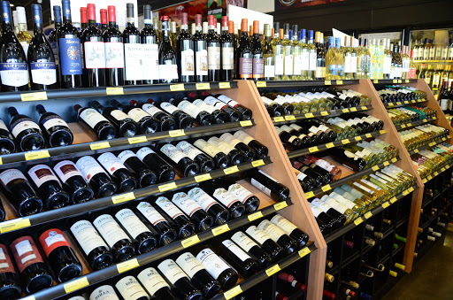 Wine Store «Favorite Liquors», reviews and photos, 2570 Madison St, Clarksville, TN 37043, USA