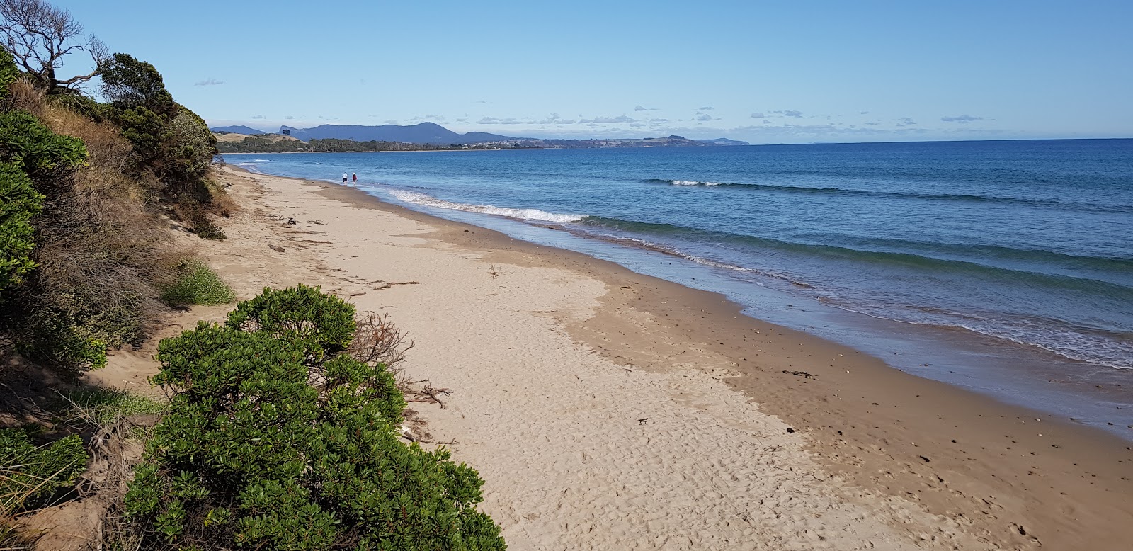 Photo of Turners Beach with light sand &  pebble surface