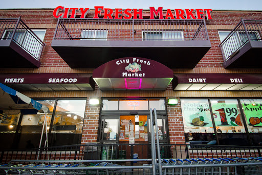 City Fresh Market, 3201 W Devon Ave, Chicago, IL 60659, USA, 