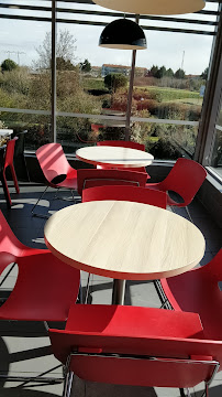 Atmosphère du Restaurant KFC La Rochelle Lagord - n°13