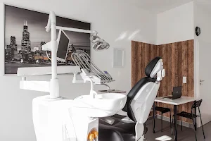 Gold-Dentica Dental Clinic Agnieszka Kozak-Rusinek image
