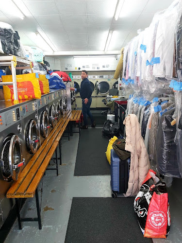 Reviews of 264 St John Street Launderette & Dry Cleaning in London - Laundry service