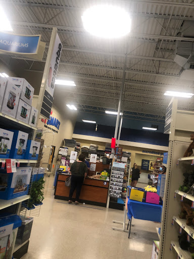 Pet Supply Store «PetSmart», reviews and photos, 3995 Welsh Rd, Willow Grove, PA 19090, USA