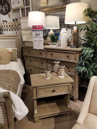 Furniture Store «Ashley Furniture HomeStore», reviews and photos, 2508 S 38th St, Tacoma, WA 98409, USA