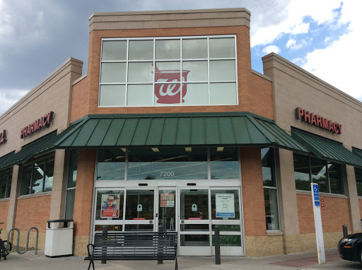 Walgreens, 7200 Cedar Lake Rd, St Louis Park, MN 55426, USA, 