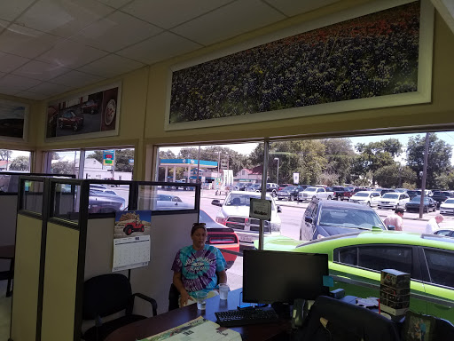 Used Car Dealer «Bluebonnet Chrysler Dodge», reviews and photos, 547 S Seguin Ave, New Braunfels, TX 78130, USA