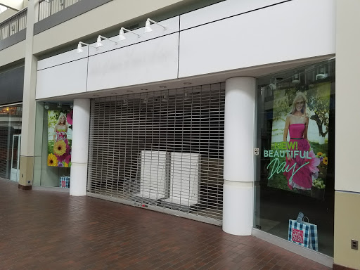 Shopping Mall «Burlington Center Mall», reviews and photos, 2501 Mt Holly Rd, Burlington, NJ 08016, USA