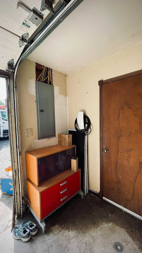 Electrician «Jefferson Electric», reviews and photos, 2114 E Washington St a, Indianapolis, IN 46201, USA