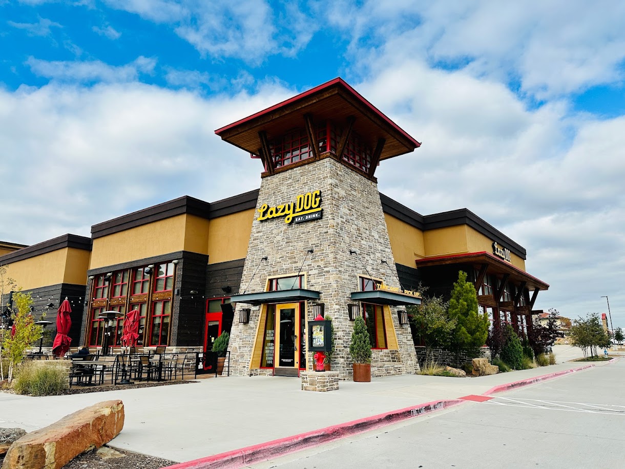 Lazy Dog Restaurant & Bar