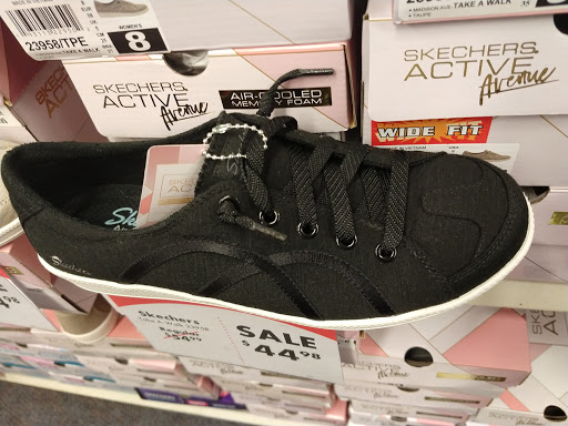 Shoe Store «Shoe Carnival», reviews and photos, 7111 W Alameda Ave, Lakewood, CO 80226, USA