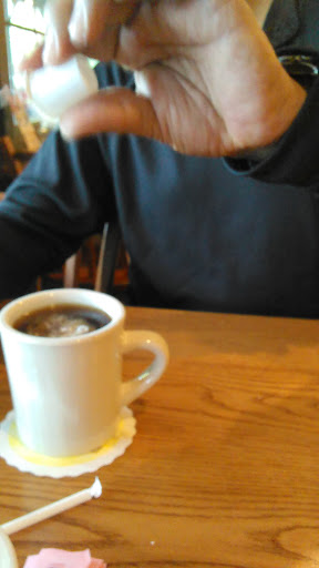 American Restaurant «Cracker Barrel Old Country Store», reviews and photos, 34 Tunnel Rd, Asheville, NC 28805, USA