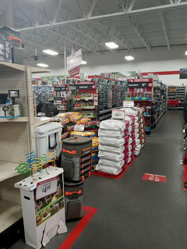 Home Improvement Store «Tractor Supply Co.», reviews and photos, 6945 US Hwy 98 N, Lakeland, FL 33809, USA