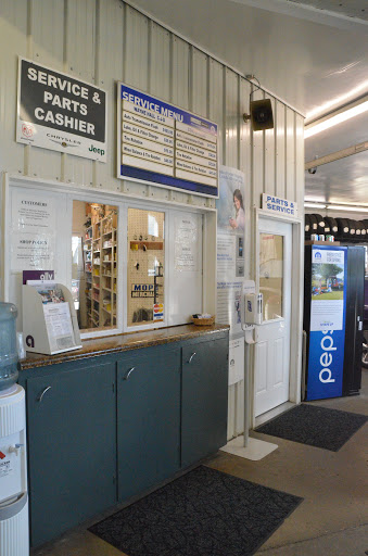 Wayne Hall Chrysler Jeep Dodge, 507 E Main St, Anamosa, IA 52205, USA, 