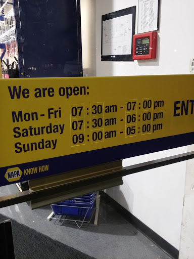 Auto Parts Store «NAPA Auto Parts - Genuine Parts Company», reviews and photos, 570 S Roselle Rd, Schaumburg, IL 60193, USA