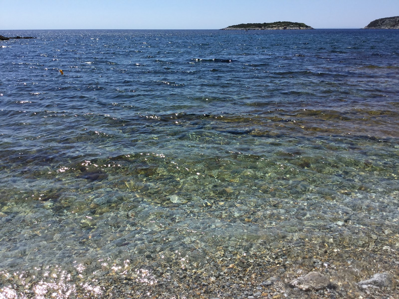 Foto von Kyra Panagia beach mit kleine bucht