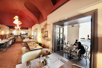 Café de la place à Nice