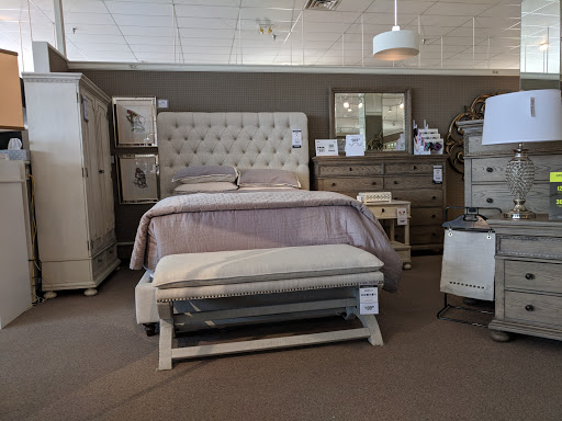 Furniture Store «Value City Furniture», reviews and photos, 4475 Monroe St, Toledo, OH 43613, USA
