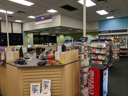 Print Shop «FedEx Office Print & Ship Center», reviews and photos, 10725 Zelzah Ave, Granada Hills, CA 91344, USA